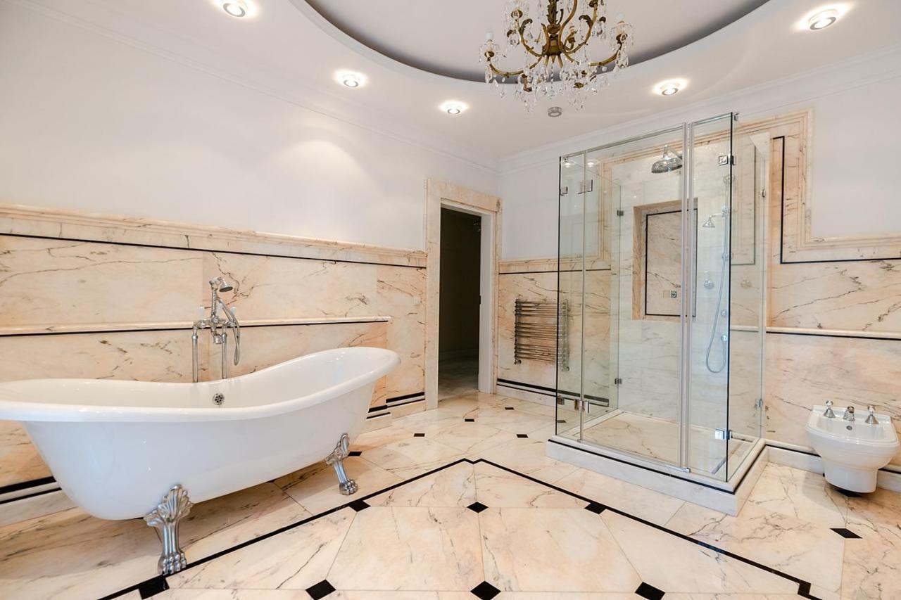 Luxury Villa Indoor Pool Warsaw Magdalenka 外观 照片