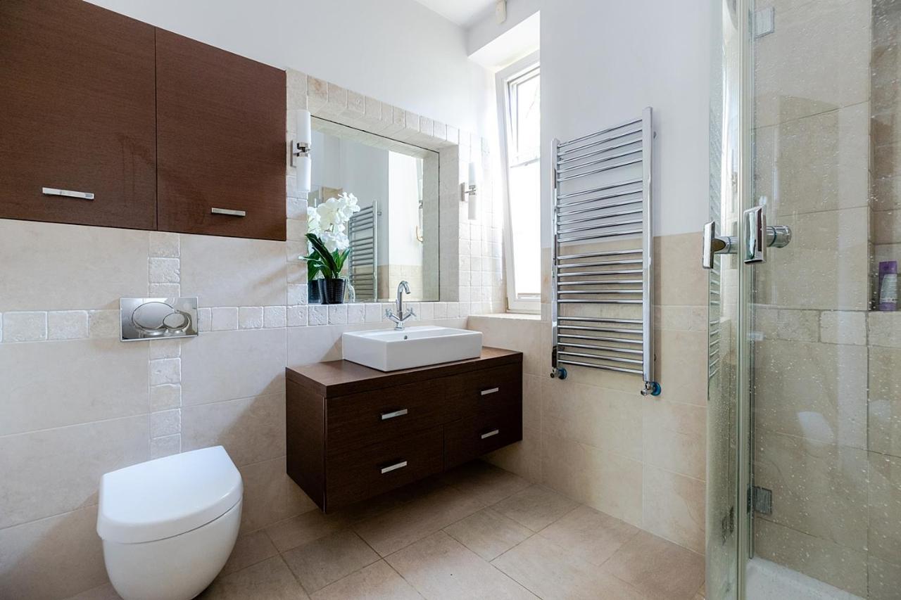 Luxury Villa Indoor Pool Warsaw Magdalenka 外观 照片